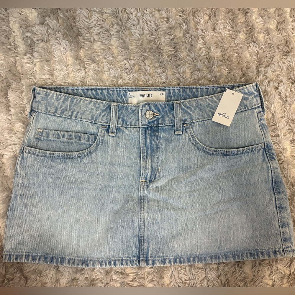 BRAND NEW! Hollister Light Blue Denim Mini Skirt